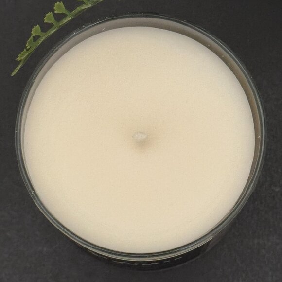 BBW Dark Amber & Oud White Barn Bath & Body Works Single Wick Candle - Picture 7 of 10